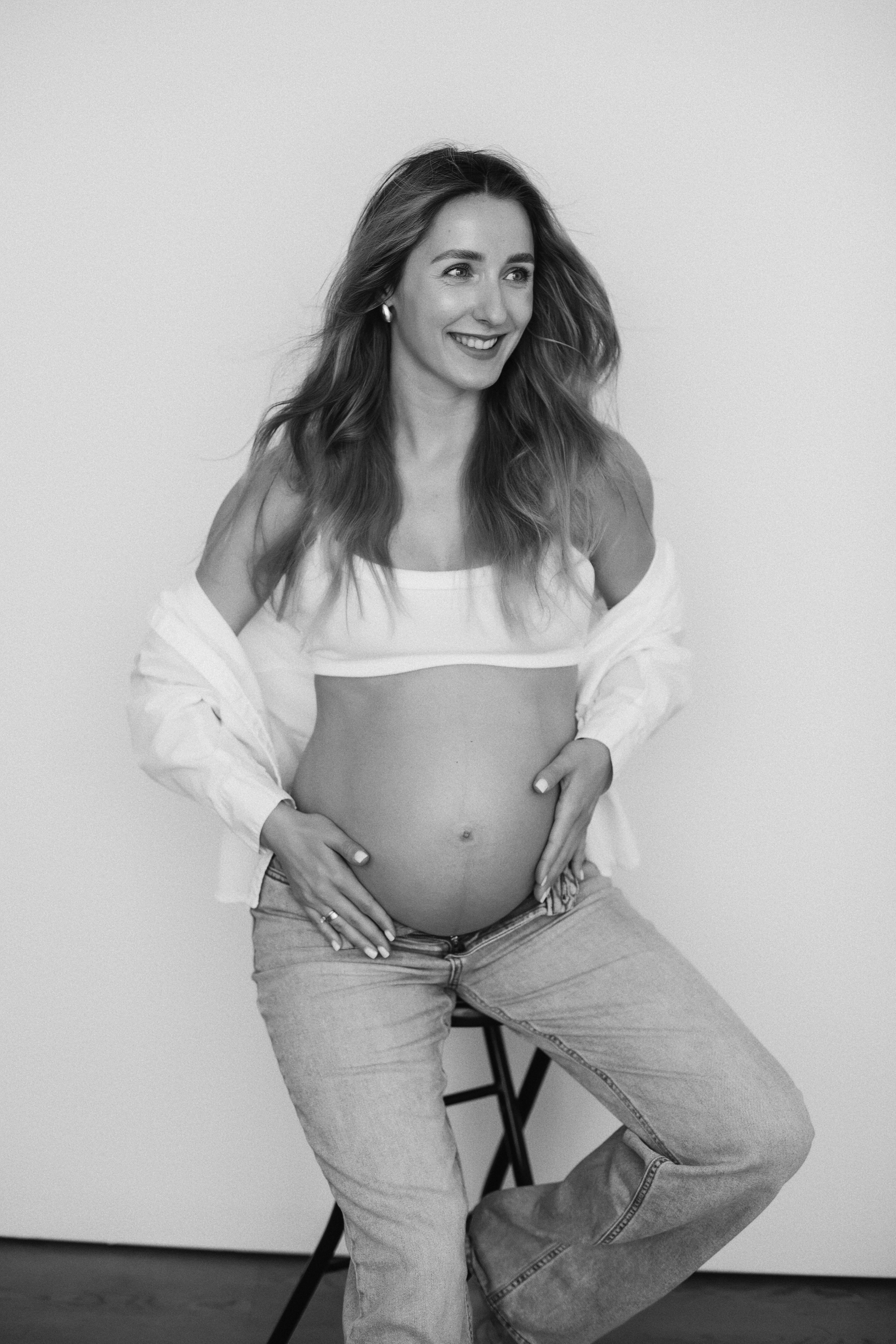 Maternity — photo 35 (B&W)